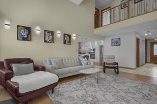 9246 Windy Creek Dr, Columbus, OH 43240 - Photo 12