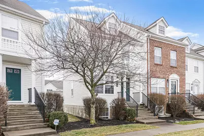 998 Hartford Village Boulevard #998, Columbus, OH 43228 - Photo 2