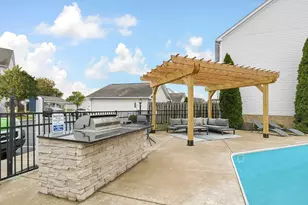 998 Hartford Village Blvd, Columbus, OH 43228 - Photo 40