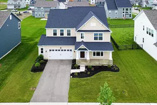 116 Maple Crst Dr, Lewis Center, OH 43035 - Photo 2