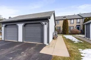 6341 Tara Hill Dr, Dublin, OH 43017 - Photo 2