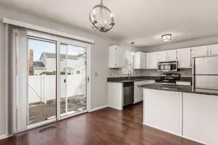 5884 Parkbridge Ln, Dublin, OH 43016 - Photo 14