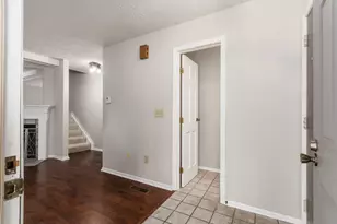 5884 Parkbridge Ln, Dublin, OH 43016 - Photo 8