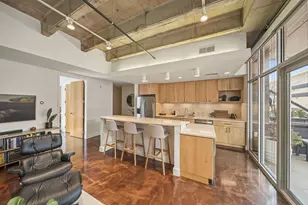 199 S 5th St, Columbus, OH 43215 - Photo 10