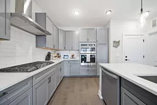 751 N 6th St, Columbus, OH 43215 - Photo 8