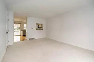 1217 Weybridge Rd, Columbus, OH 43220 - Photo 4