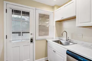 109 E Arcadia Ave, Columbus, OH 43202 - Photo 6