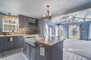 300 Dunbarton Rd, Columbus, OH 43230 - Photo 10