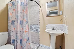 300 Dunbarton Rd, Columbus, OH 43230 - Photo 24