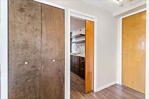 1000 Urlin Ave Ave, Columbus, OH 43212 - Photo 8