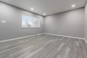 757 Ivorton Rd S, Columbus, OH 43207 - Photo 12