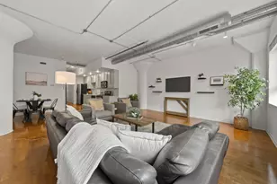 221 N Front St, Columbus, OH 43215 - Photo 2