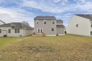 5910 Bucksburn Dr, Galloway, OH 43119 - Photo 36