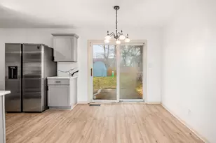 2350 Edenburgh Dr S, Columbus, OH 43219 - Photo 10