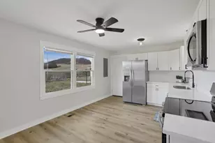 20595 Happy Hollow Rd, Laurelville, OH 43135 - Photo 10