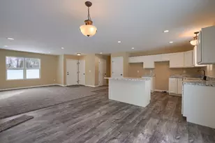 311 Elm St, New Straitsville, OH 43766 - Photo 14