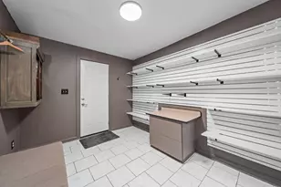 1671 E Brighton Rd, Columbus, OH 43224 - Photo 18