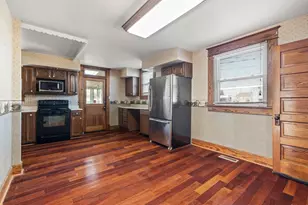 321 S Pickaway St, Circleville, OH 43113 - Photo 16