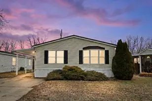 1100 Thornwood Dr SW, Heath, OH 43056 - Photo 2