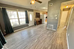 416 Stella Ave, Circleville, OH 43113 - Photo 12