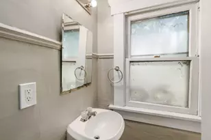 2082 N 4th St, Columbus, OH 43201 - Photo 34