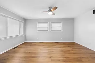 2310 Brentnell Ave, Columbus, OH 43211 - Photo 6