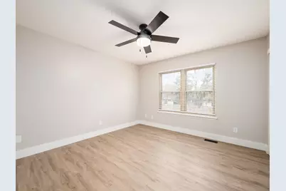 635 Pebble Place #B, Delaware, OH 43015 - Photo 12