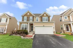 8640 Melton Fields Dr, Blacklick, OH 43004 - Photo 2
