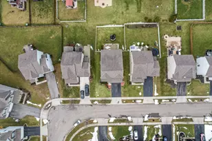 8640 Melton Fields Dr, Blacklick, OH 43004 - Photo 42