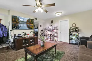 18 W Center St, London, OH 43140 - Photo 10