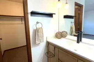 5273 Berrywood Dr, Columbus, OH 43220 - Photo 24