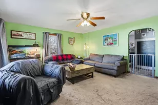 1037 Dayton Ave NW, Washington Court House, OH 43160 - Photo 4