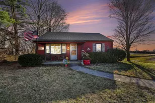 1037 Dayton Ave NW, Washington Court House, OH 43160 - Photo 2