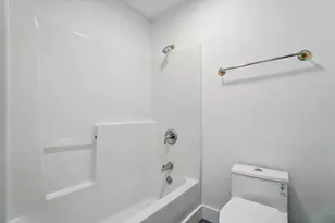 1940 Scioto Pointe Dr, Columbus, OH 43221 - Photo 30