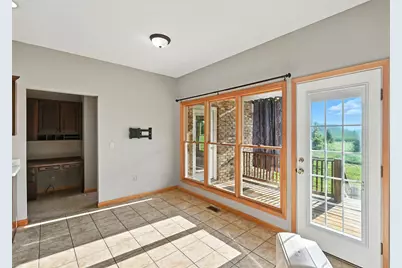 3096 Decliff Road N, New Bloomington, OH 43341 - Photo 6