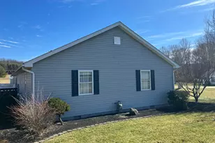 10535 S Poplar Dr, Glouster, OH 45732 - Photo 8