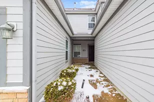 590 Redwood Ln, Lewis Center, OH 43035 - Photo 4