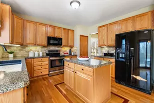 8145 Reynoldswood Dr, Reynoldsburg, OH 43068 - Photo 8