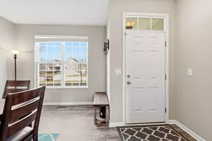 657 Raab St, Pickerington, OH 43147 - Photo 2