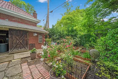 2465 E Broad Street, Columbus, OH 43209 - Photo 76