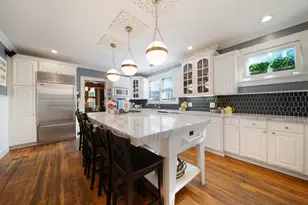 2465 E Broad St, Columbus, OH 43209 - Photo 16