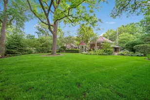 2465 E Broad St, Columbus, OH 43209 - Photo 82