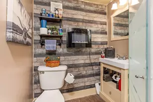 298 Center St, Coshocton, OH 43812 - Photo 32