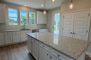 1291 Fairstone Dr, Lewis Center, OH 43035 - Photo 2