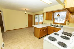 35 W Mound St, Fredericktown, OH 43019 - Photo 12