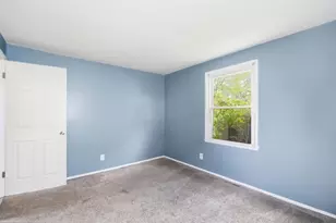 2192 Genessee Ave, Columbus, OH 43211 - Photo 16