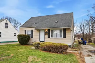 2192 Genessee Ave, Columbus, OH 43211 - Photo 2