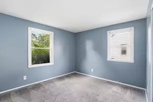 2192 Genessee Ave, Columbus, OH 43211 - Photo 14
