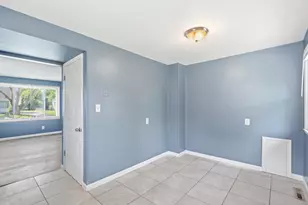 2192 Genessee Ave, Columbus, OH 43211 - Photo 12