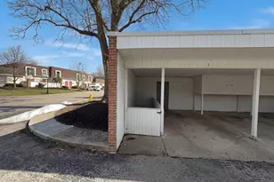 2861 Chateau Cir, Columbus, OH 43221 - Photo 22